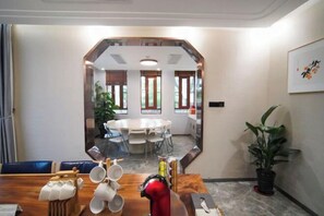 Room - Yingdong Resort (Shanghai)