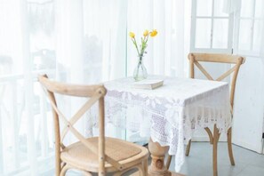 Lobby lounge - Yishi Flower House (Yangshuo)