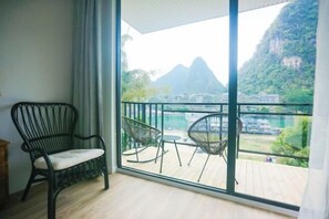 Interior - Yishi Flower House (Yangshuo)