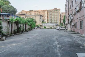 Property grounds - Golden Hotel (Sihui)