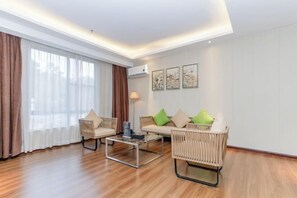 Room - Golden Hotel (Sihui)
