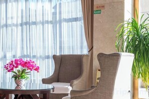 Unclassified image, 3 of 52, button - Golden Hotel (Sihui)