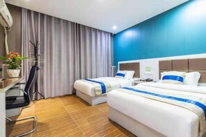 Room - Hancheng Express Hotel (Anqing Railway Station Bus Station) (Anqing)