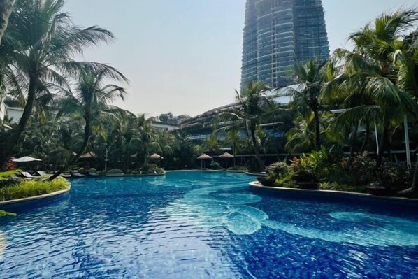 Outdoor pool - Seaview 2B1R 4pax Condo Forest City 4D-1809 (Gelang Patah)