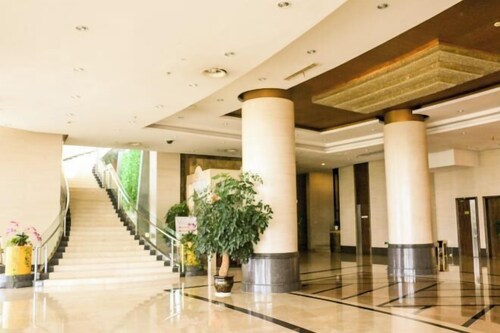 Golden Eagle Hotel