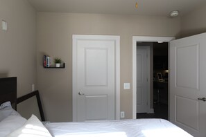 1 室のベッドルーム、WiFi、ベッドシーツ