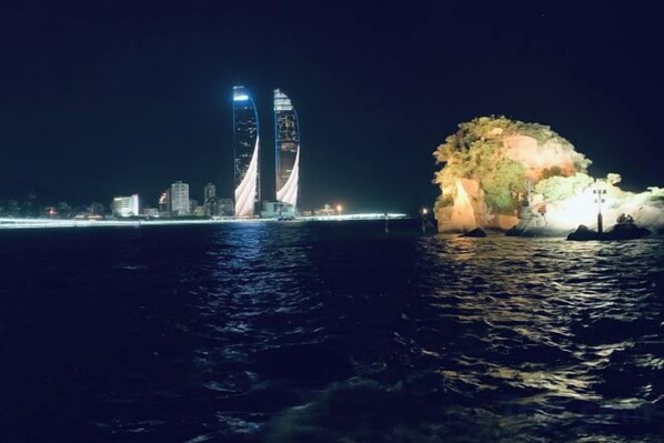 صورة غير مصنفة، 1 من 39، زرّ