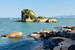 Unclassified image, 4 of 39, button - Mumujia Homestay (Xiamen)