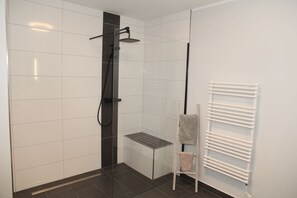 Uklassifisert bilde, 3 av 34, knapp