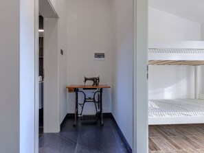 3 bedrooms, internet