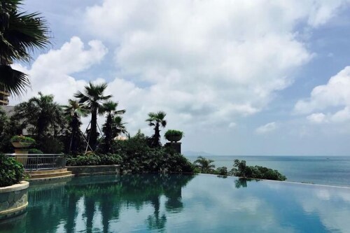 Double Moon Bay Beach Five Star Resort Apartment