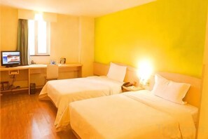 Desk, blackout drapes, iron/ironing board, individually decorated - Allston Light Hotel (Xiamen Gaoqi Airport & Wuyuan Bay) (Xiamen)