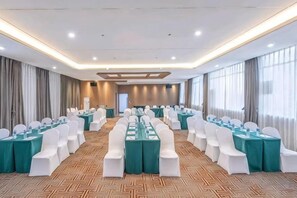 Unclassified image, 3 of 159, button - Kunming Guandu Muyunpan Garden Resort Hotel (Hai Le World Shijicheng Changhong West Road Branch) (Kunming)