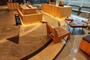 Lobby lounge - Kunming Guandu Muyunpan Garden Resort Hotel (Hai Le World Shijicheng Changhong West Road Branch) (Kunming)