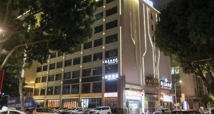 Huandu Around Capital Hotel