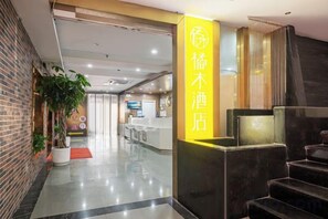 Unclassified image, 3 of 15, button - Orangewood Hotel (Shanghai Pengpu Xincun Subway Station) (Shanghai)