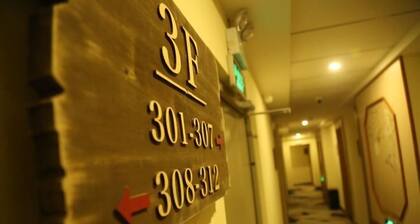 Jinhui Fashion Hotel