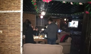 バー (施設内)