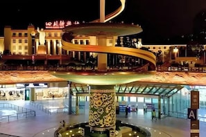 صورة غير مصنفة، 5 من 37، زرّ