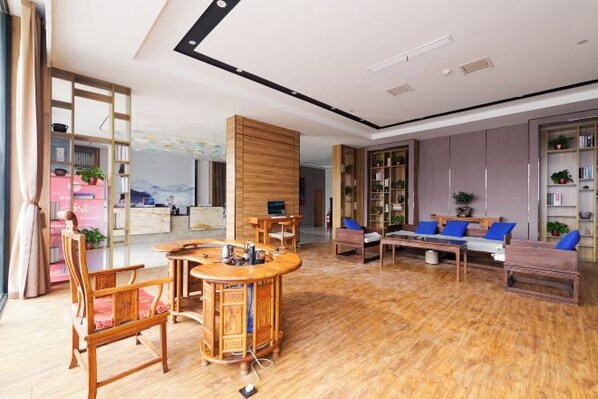 Unclassified image, 1 of 44, button - Riyue Lake Culture Hotel (Shangqiu)