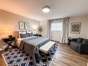 4 bedrooms, desk, iron/ironing board, WiFi