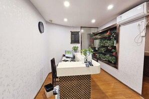 Interior - Nanjing Ruijia Hotel (Yuhuatai Scenic Area Branch) (Nanjing)