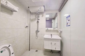 Room - Nanjing Ruijia Hotel (Yuhuatai Scenic Area Branch) (Nanjing)