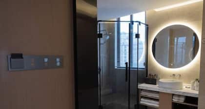 Yangjiang Gangwan Holiday Hotel