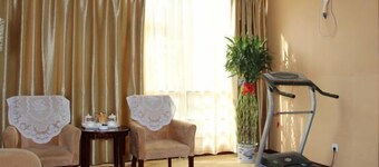 Jiatianxia Business Hotel