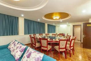 Restaurant - New Beacon International Hotel (Luotian Tashanhu Park) (Luotian County)