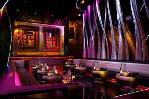 Bar (on property) - Luxury and Spacious 2BR Apartment In Hard ROCK Casino Punta Cana (Punta Cana)