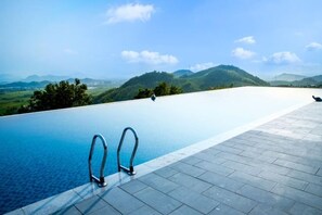 Pool - Green Field Manor (Ningbo)