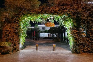 Unclassified image, 3 of 98, button - Green Field Manor (Ningbo)