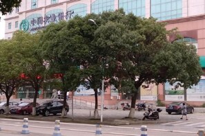 Unclassified image, 5 of 17, button - Zhulian Hostel (Wenzhou)