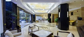 Chongqing Jinchuan Hotel