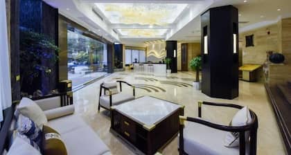 Chongqing Jinchuan Hotel