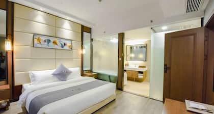 Chongqing Jinchuan Hotel