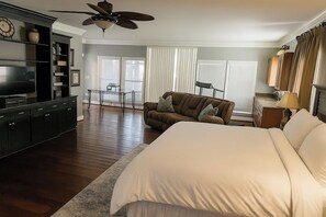 32 Schlafzimmer, WLAN, Bettwäsche