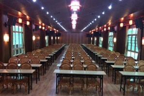 Meeting facility - Nanshoufeng Yangshenggu (Meizhou)