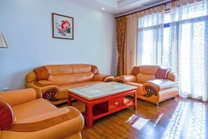 Living area - Nanshoufeng Yangshenggu (Meizhou)