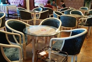 تناول الطعام