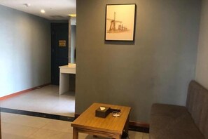 Room - nanyuan e home hotel （liu an Railway Station Hotel ） ） (Lu'an)