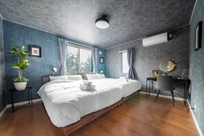 4 habitaciones, escritorio, tabla de planchar con plancha y wifi gratis