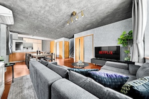 Comfort Villa | Living room | Flat-screen TV