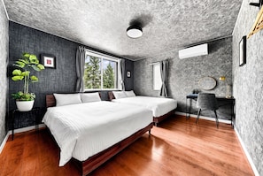 Comfort Villa | 4 bedrooms, desk, iron/ironing board, WiFi (free)