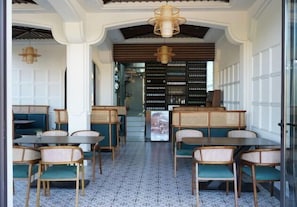 Coffee shop - Xishuangbanna Ruihe Hot Spring Resort (Shubala International Resort) (Menghai)