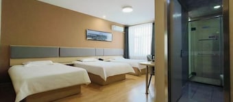 Huayi Hotel (Harbin CapitaLand Airport Bus Station)
