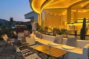 Bar (on property) - Shenzhen-Shantou Special Cooperation Zone Nanfangao Fishing Port Resort (Haifeng)