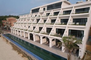 Outdoor pool - Shenzhen-Shantou Special Cooperation Zone Nanfangao Fishing Port Resort (Haifeng)