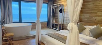 Shenzhen-Shantou Special Cooperation Zone Nanfangao Fishing Port Resort